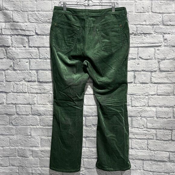 Anthropologie Pilcro Women Green Corduroy Flare Bootcut Leg Pants Size 32P 32X29 - Picture 3 of 12
